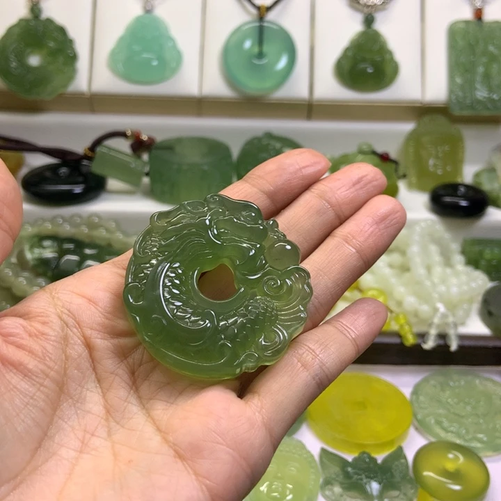 【闪购商品】未镶嵌蛇纹石玉颈饰走**勾