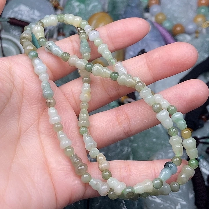 用***7翡翠未镶嵌颈饰翡翠