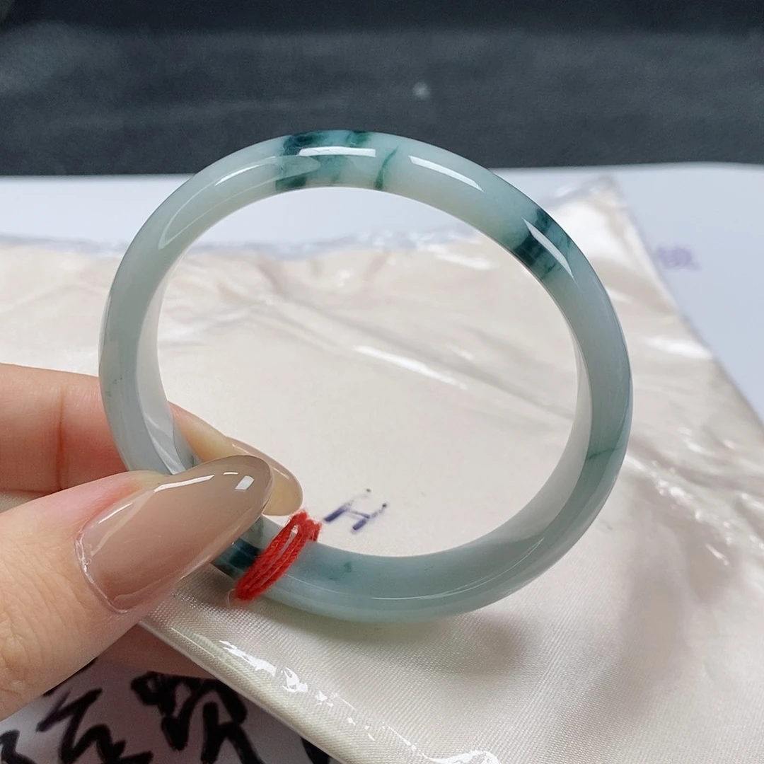 【闪购商品】翡翠手镯（贵妃镯）未镶嵌391号