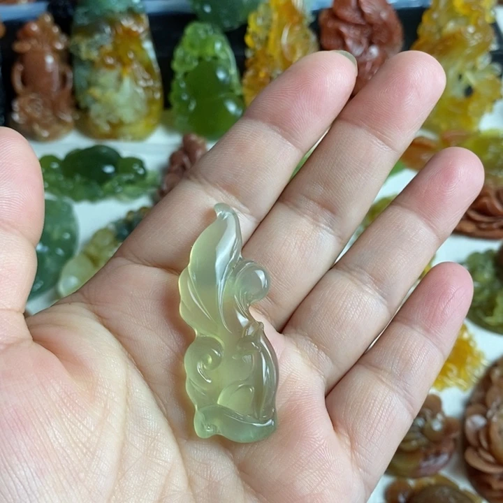 蛇纹石玉合金颈饰