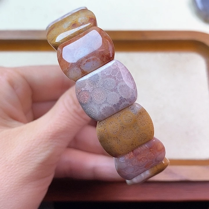 硅化玉颈饰未镶嵌蔷*