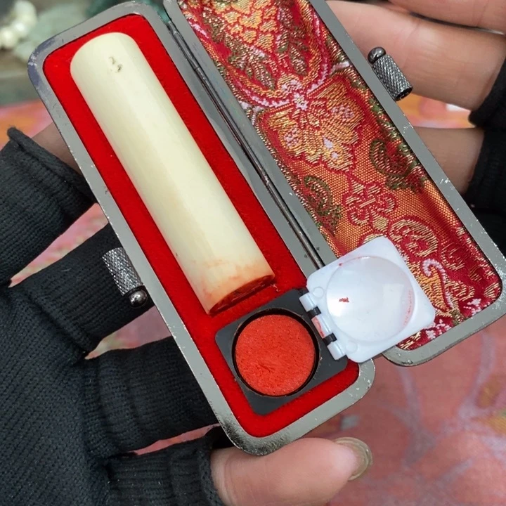 初遇见过节也不放假嘻嘻