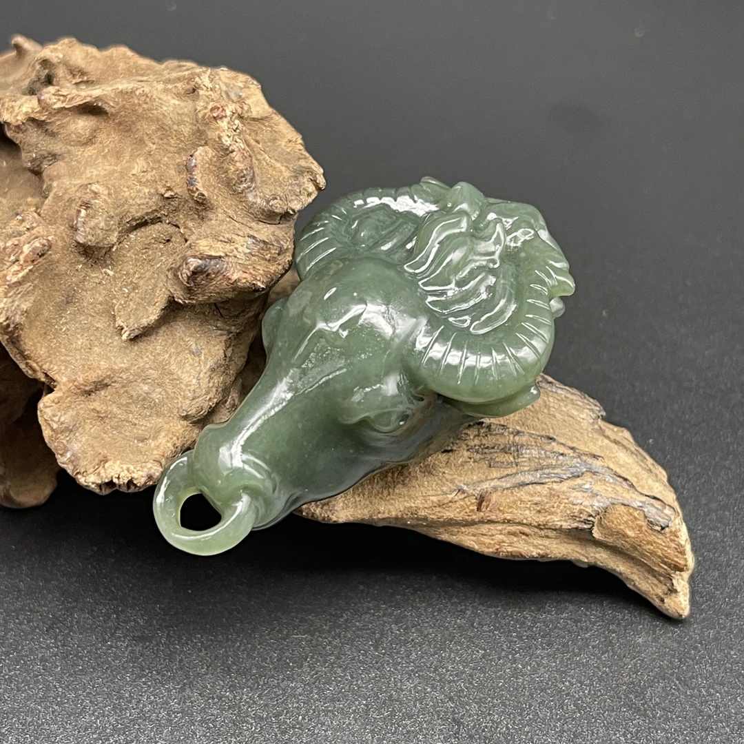 《民国》和田玉青玉牛头  山东文物商店 ZZXCRH437762