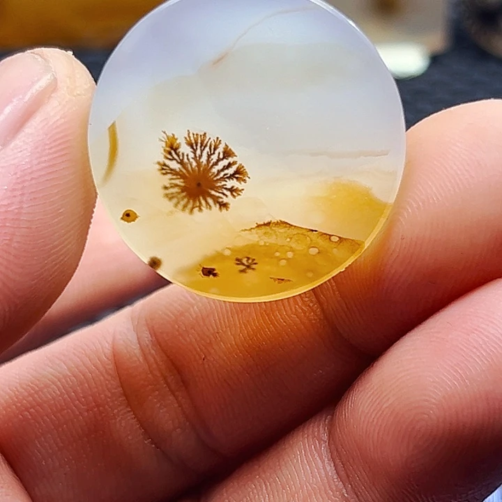 石***缘未镶嵌玛瑙/玉髓珠宝半成品