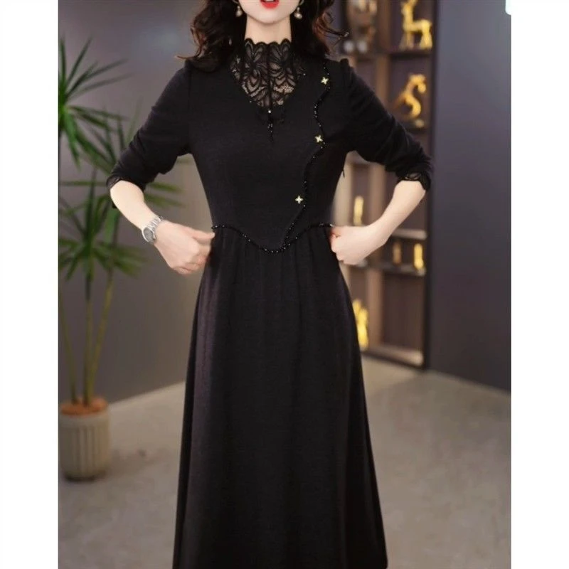 高档蕾丝绒秋冬连衣裙时尚2025新款显瘦洋气加厚减龄妈妈遮肉裙子