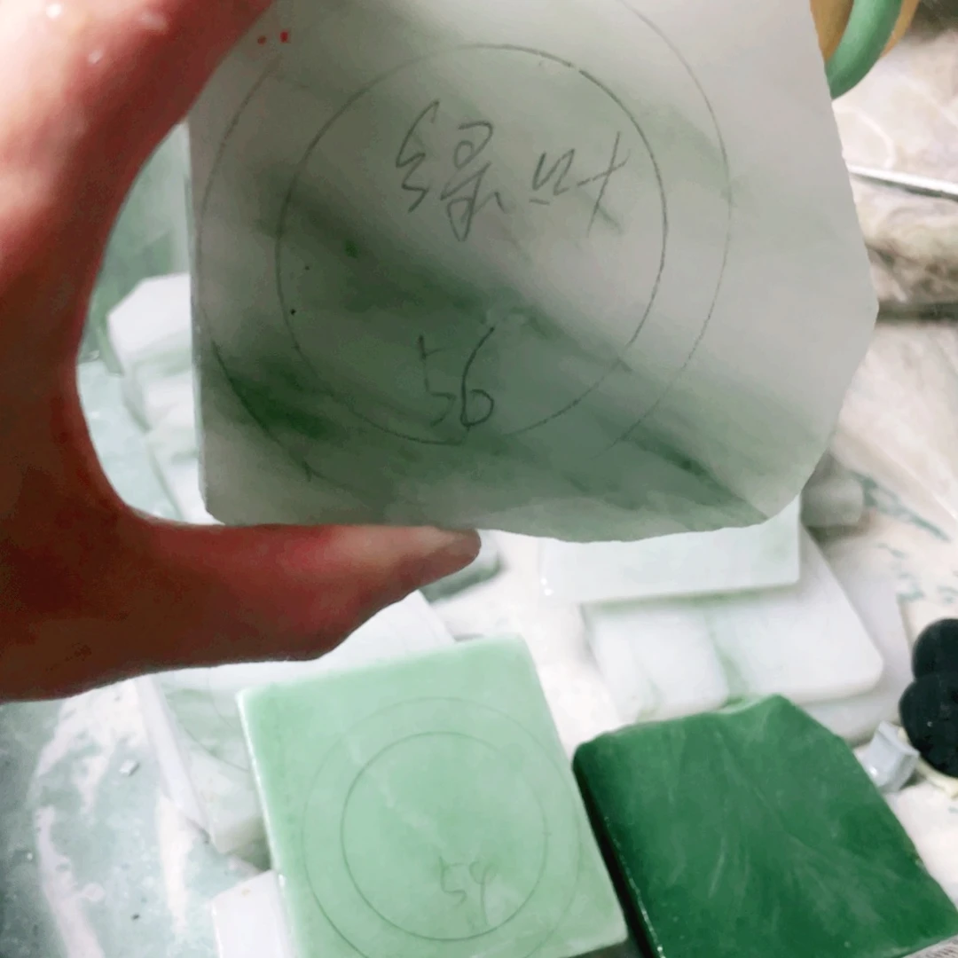 定制石英质玉绿*手镯56圈口