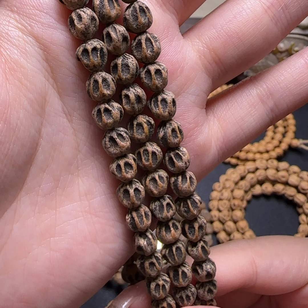 V***n吊坠柏香籽/百香籽