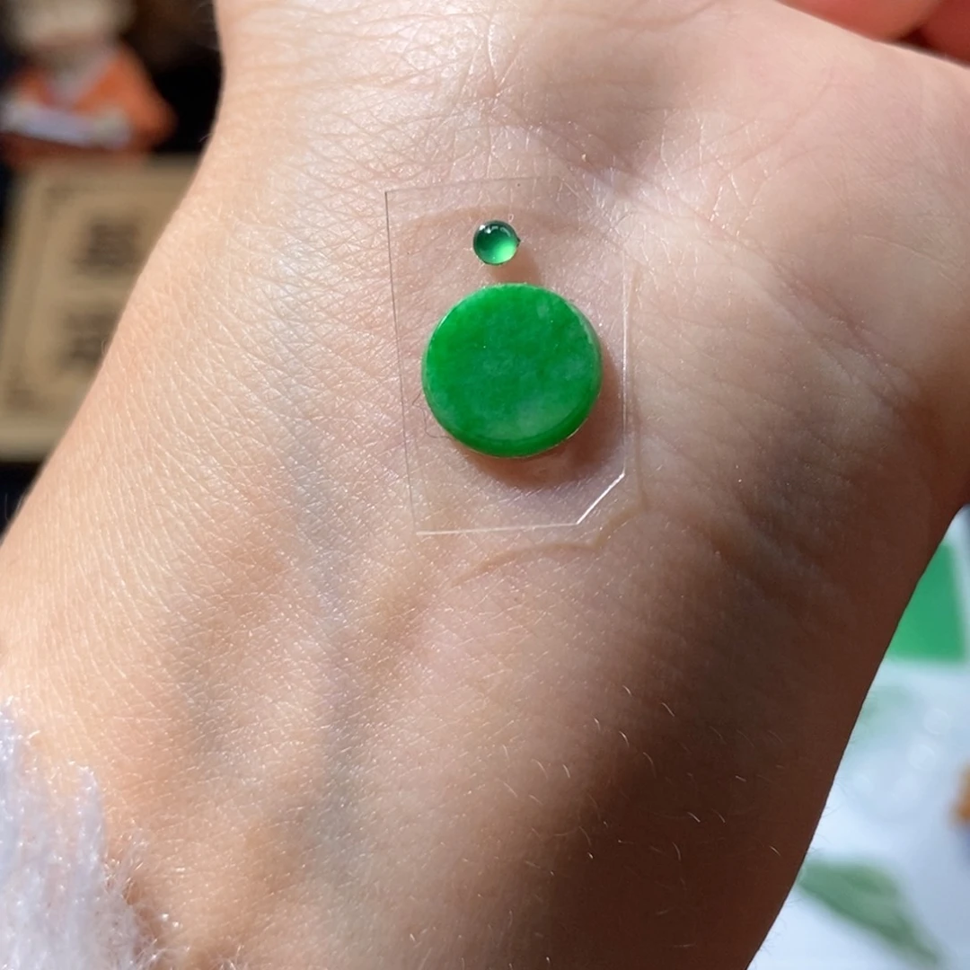 定制翡翠未镶嵌翡翠9.8×1.9