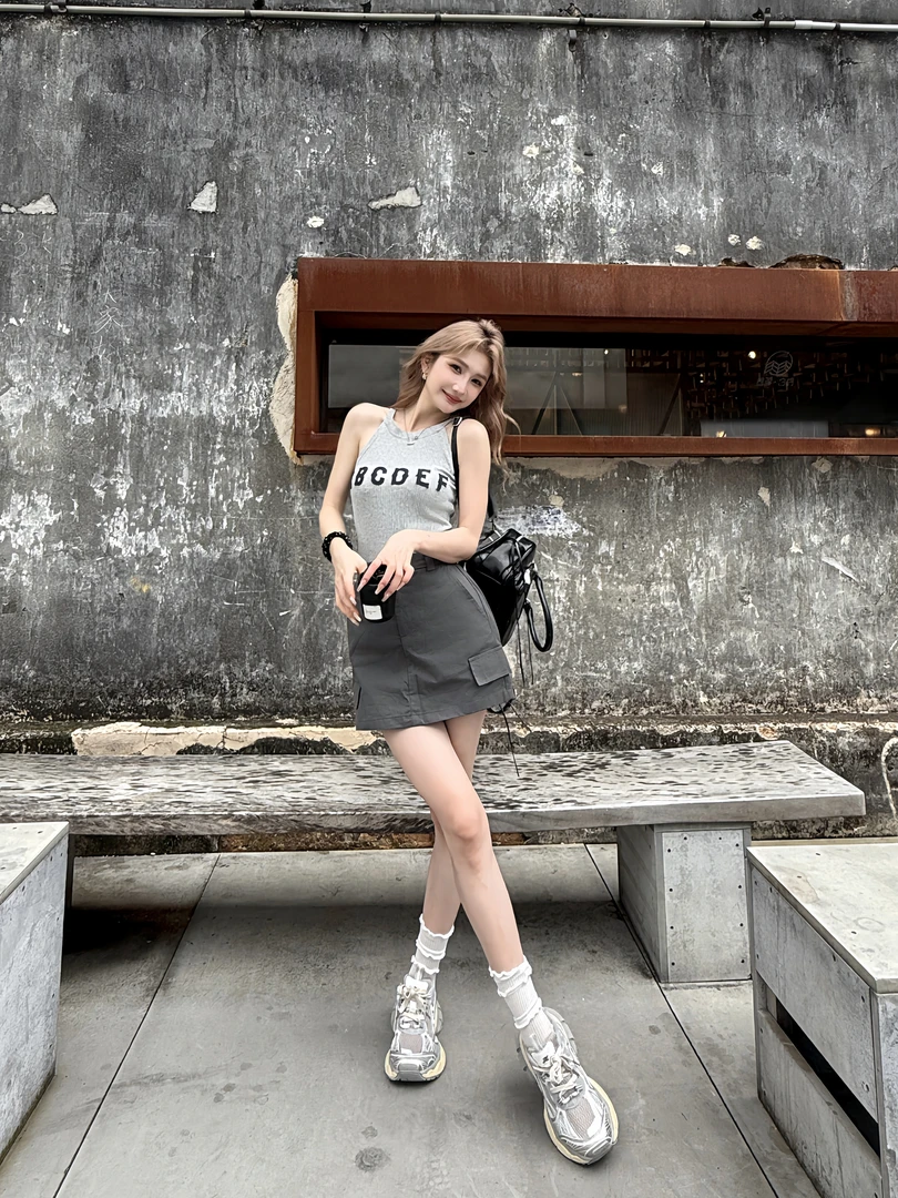 超好看独特漂亮套装女防晒衣挂脖背心减龄穿搭一整套洋气衣服女