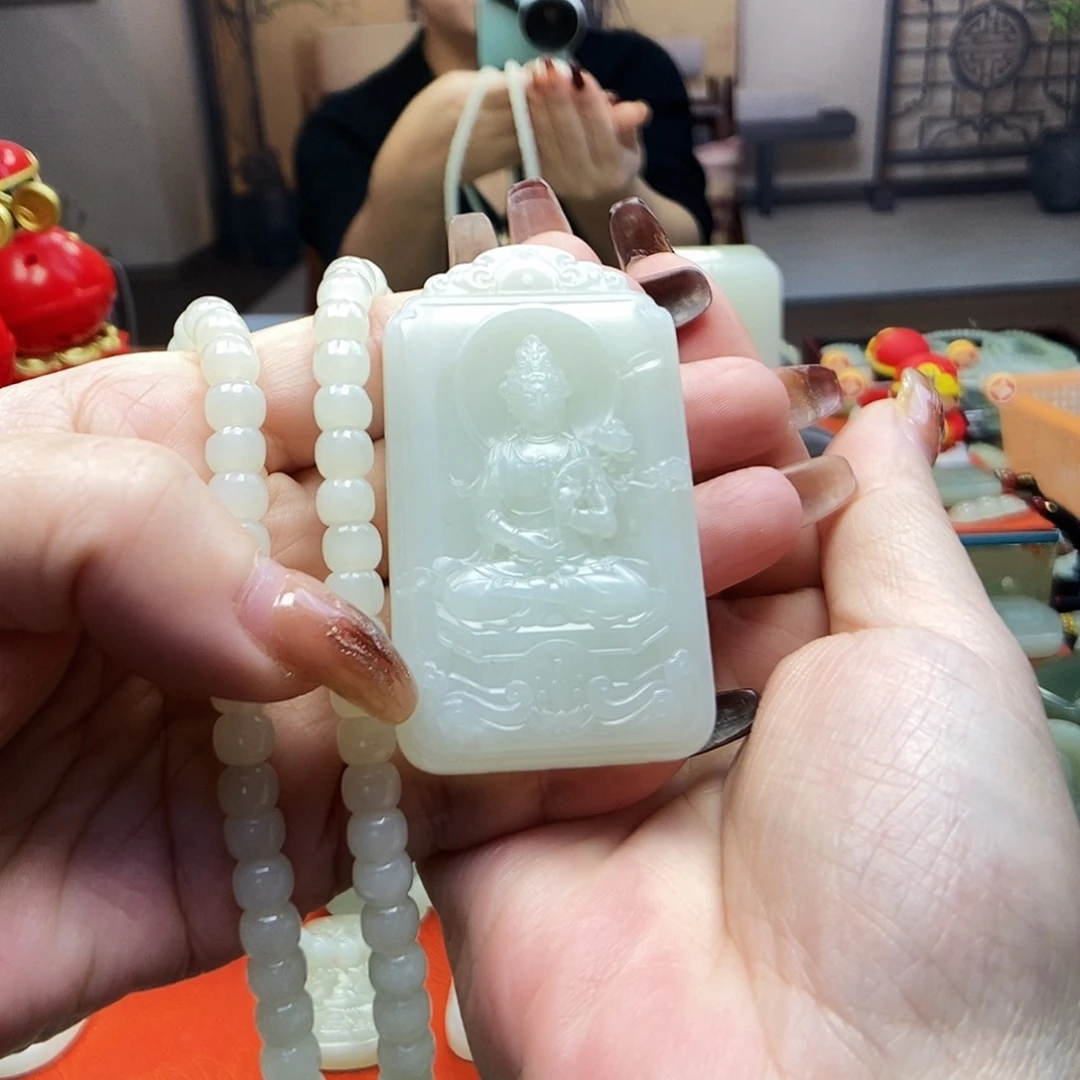 颈饰未镶嵌和田玉开***?