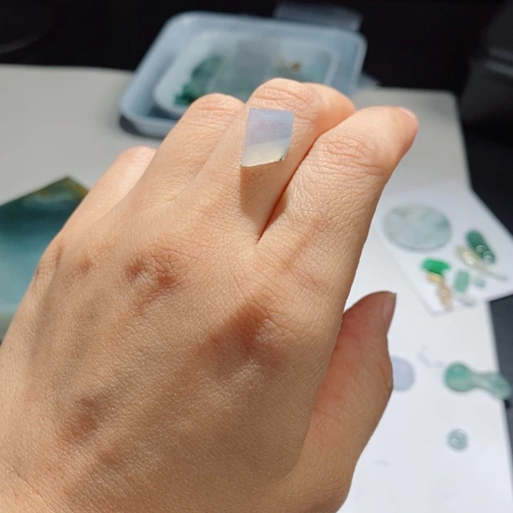 定制翡翠未镶嵌材料