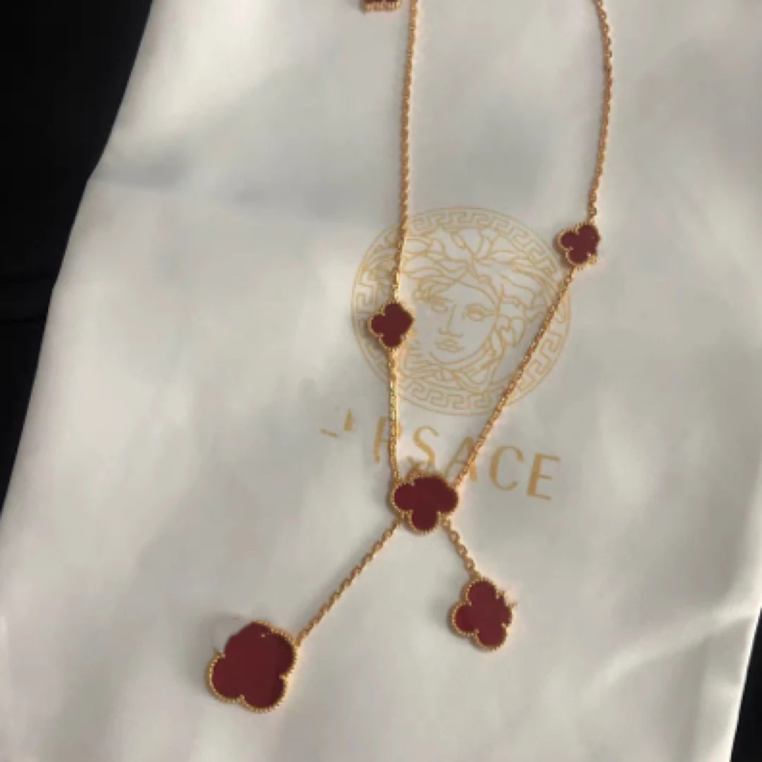 铜合金合成锆石项链 2024新款新品四叶草项链女六花镀18K满钻长款