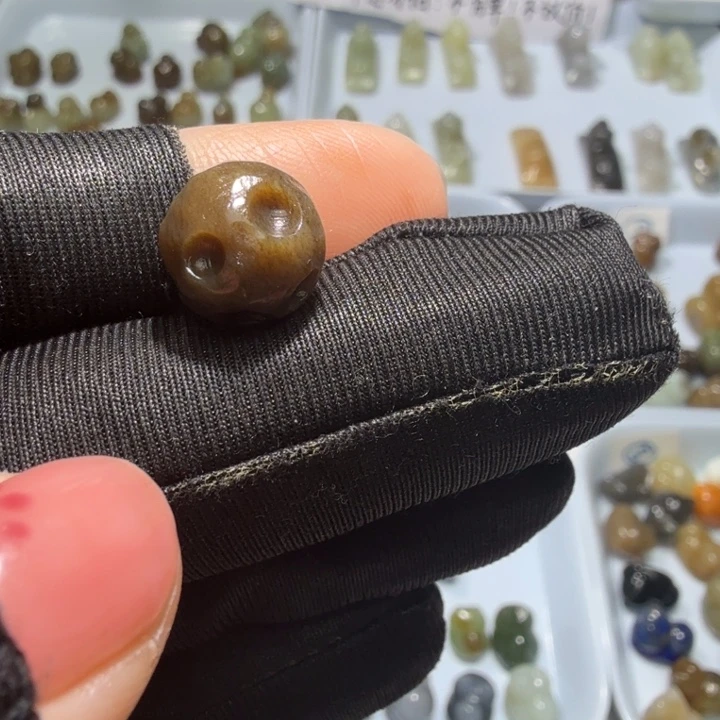 和田玉未镶嵌珠宝奇石