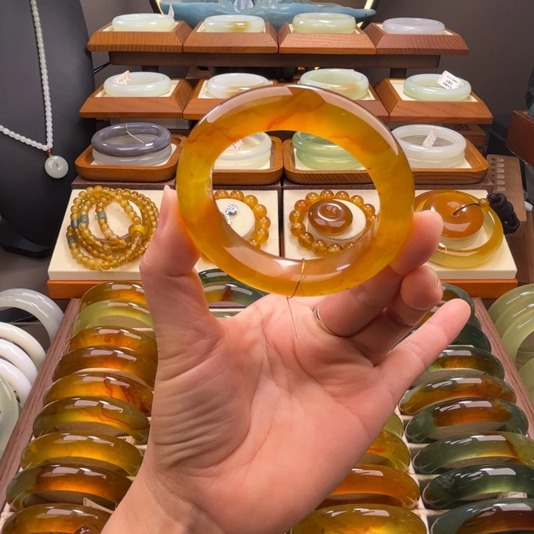蛇纹石玉未镶嵌手镯56