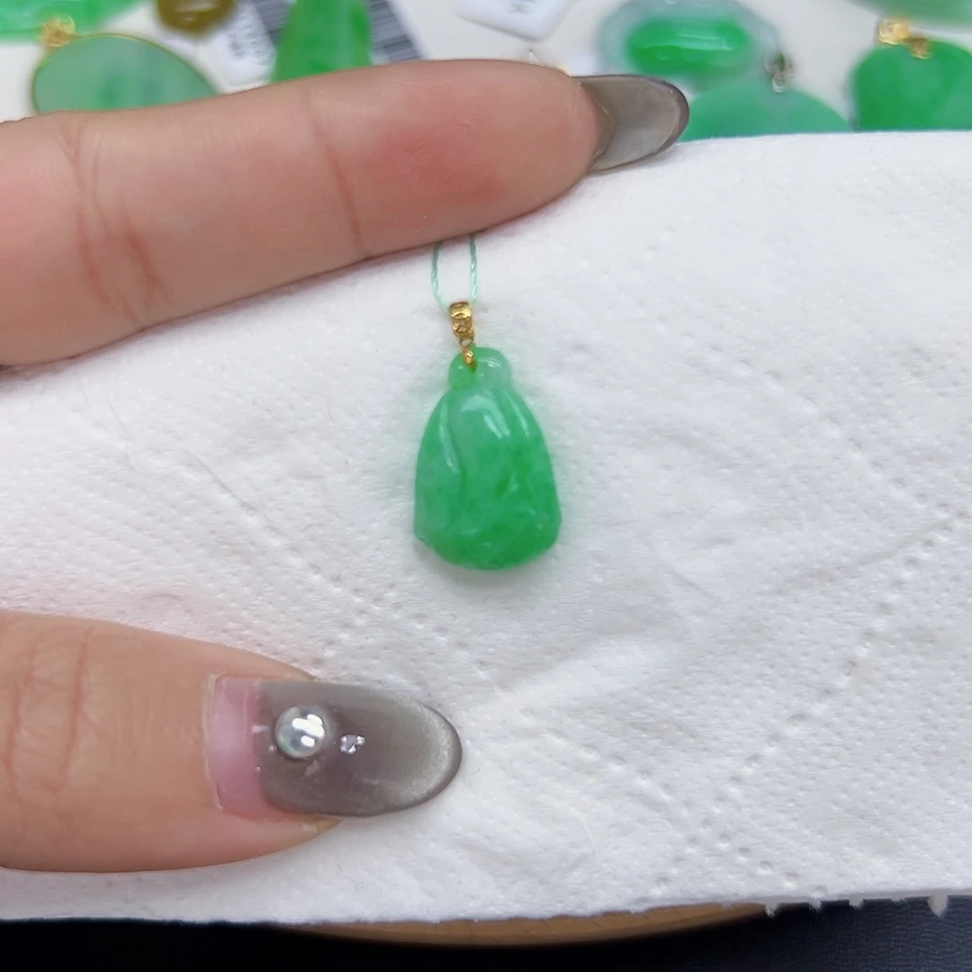 翡翠颈饰18K金镶嵌天然Ａ货翡翠