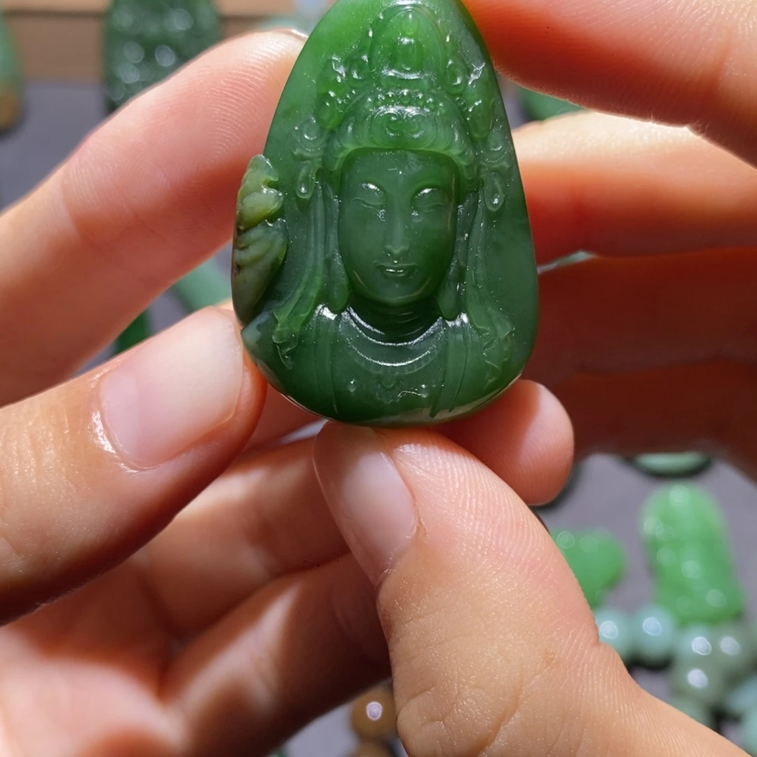 未镶嵌和田玉挂件