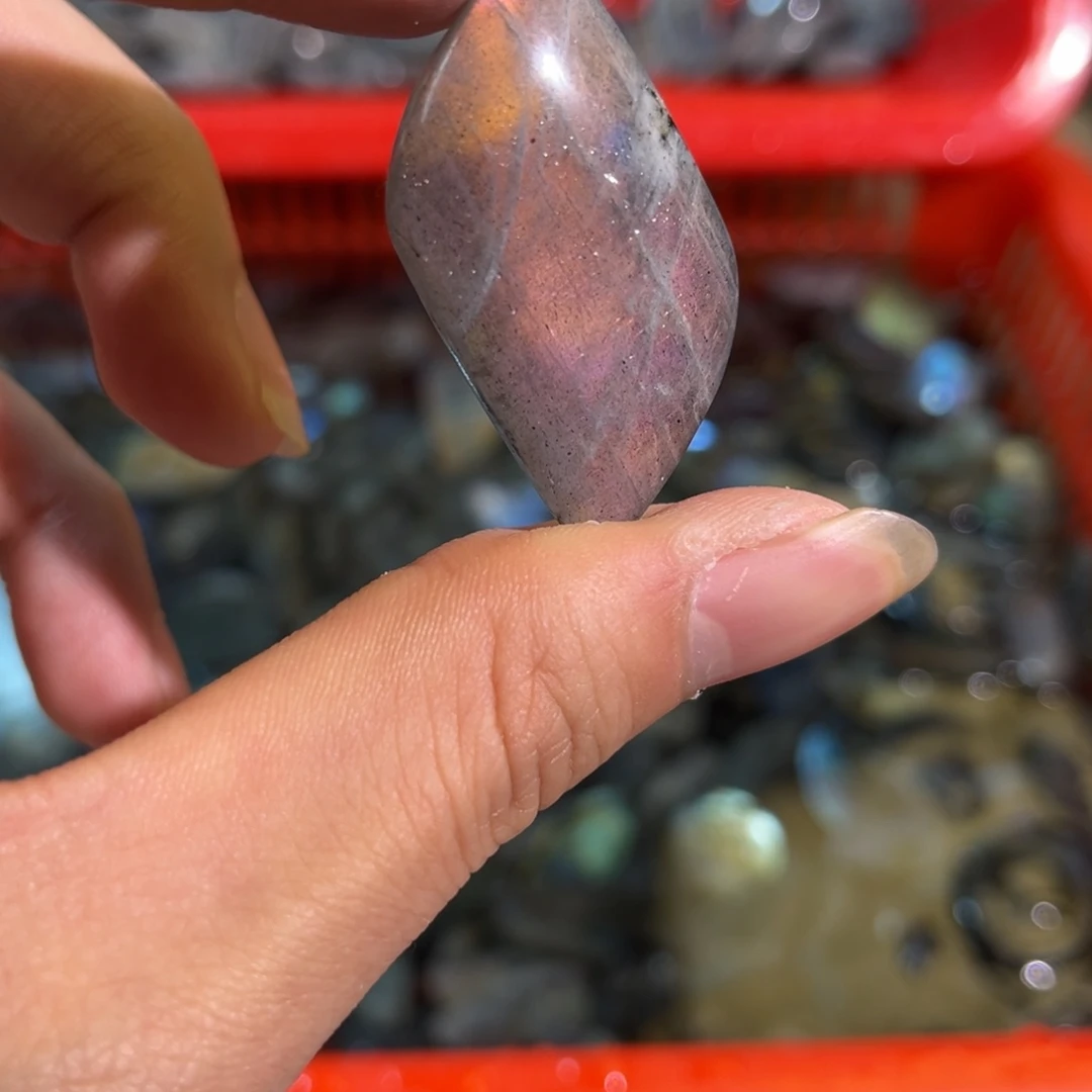 拉长石吊坠未镶嵌鹌***工