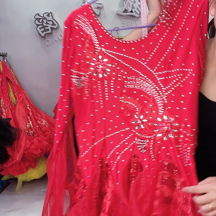 交谊舞的舞蹈动作和舞蹈