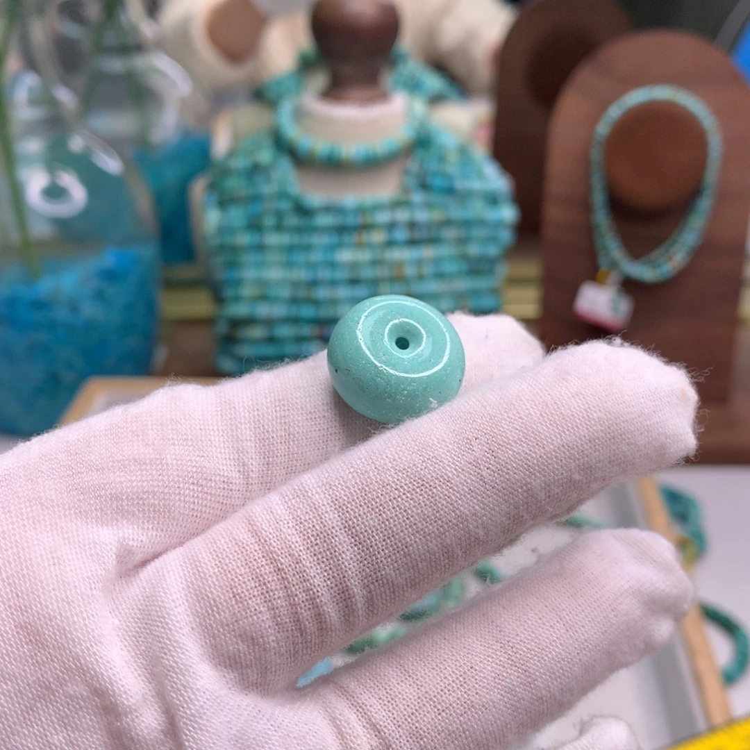 绿松石未镶嵌饰品