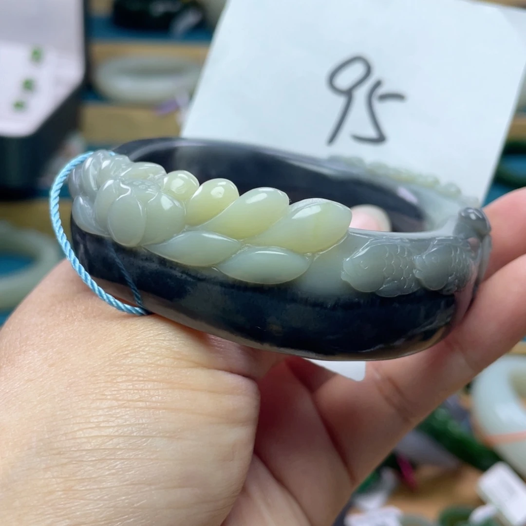 未镶嵌手镯和田玉圈口59