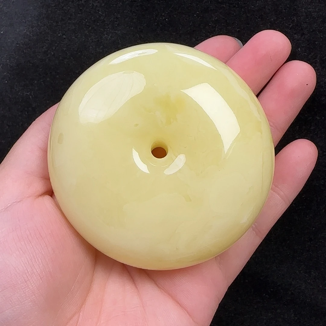 蜜蜡未镶嵌珠宝奇石