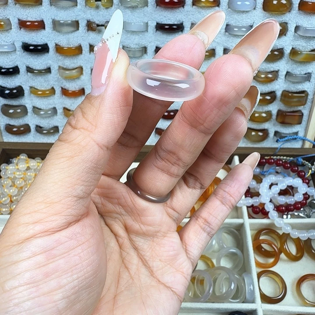 玛瑙/玉髓戒圈未镶嵌19圈有冰纹福利不退换