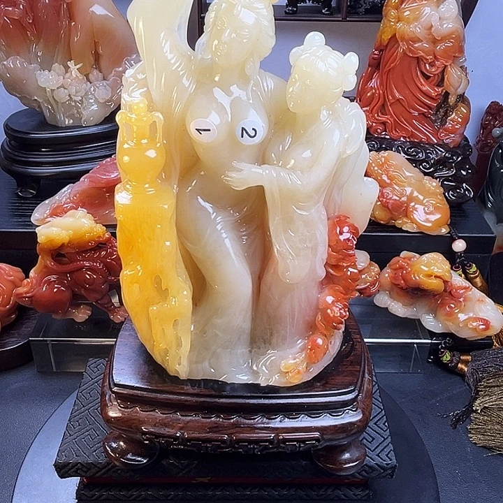 用***2寿山石贵妃醉酒寿山石
