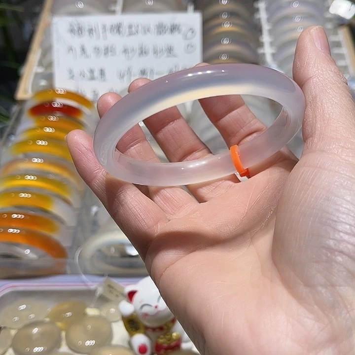 玛瑙/玉髓未镶嵌手镯