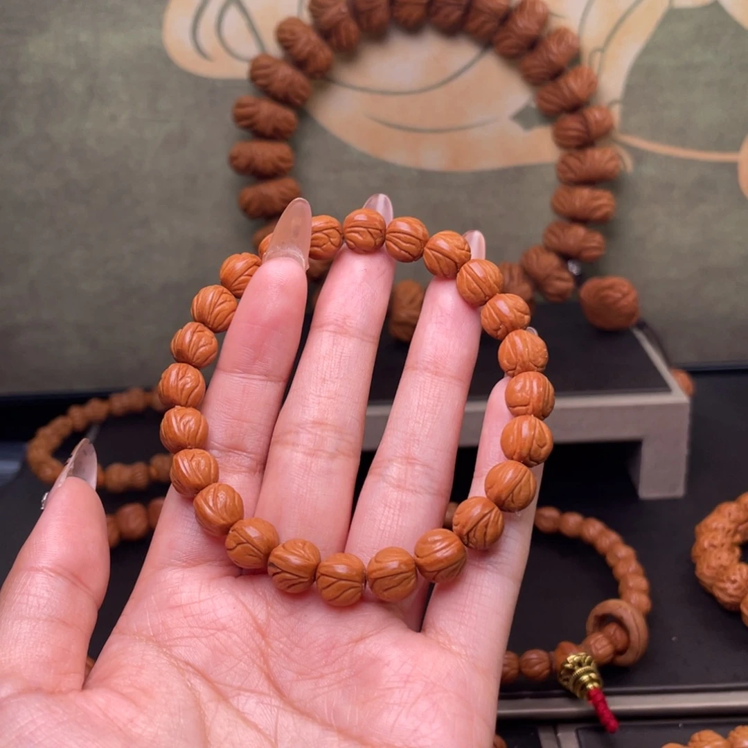 吊坠桃核10玉龙脊