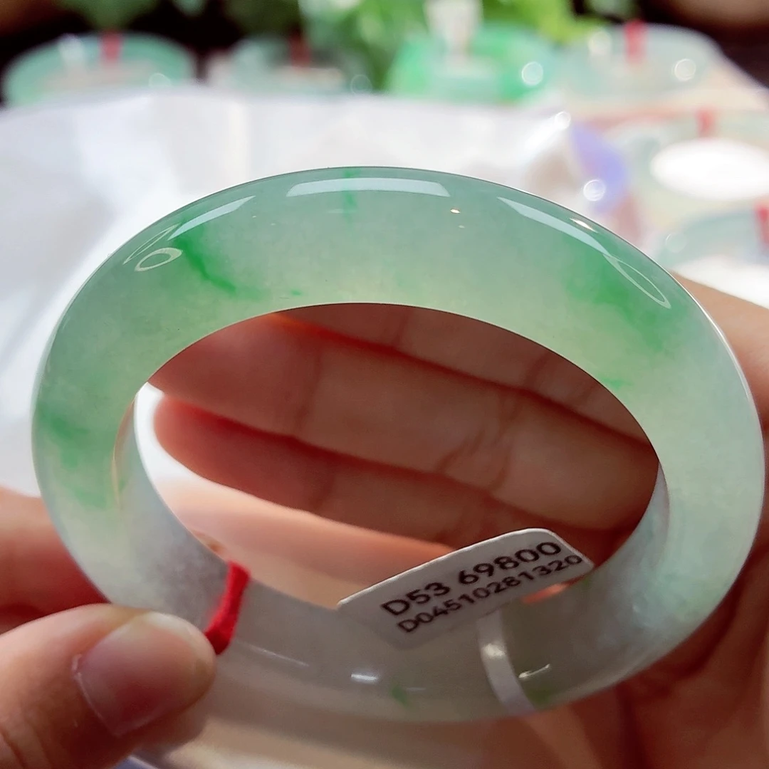 翡翠未镶嵌手镯冰晴绿飘金丝阳绿68-23