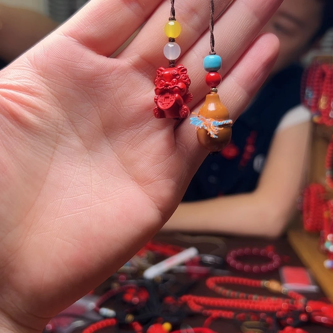 天然辰砂朱砂挂件