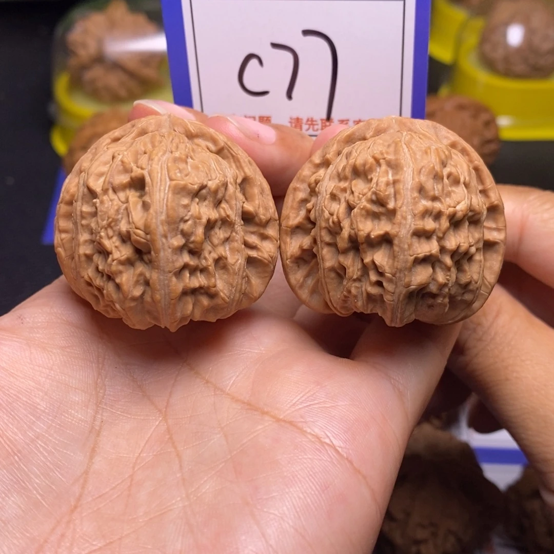 把件桃核40全品三角白c77
