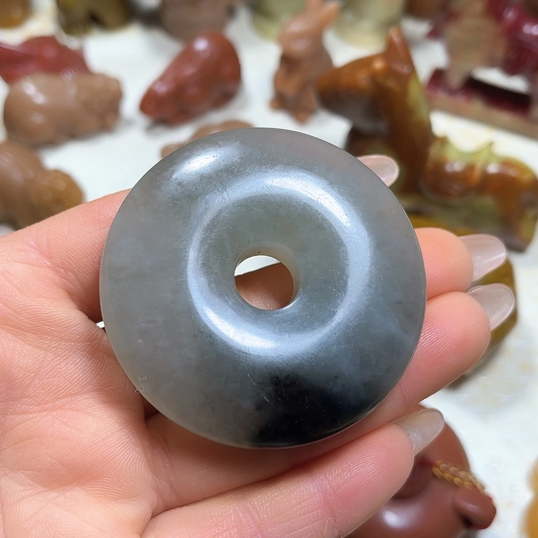 白玉菩提吊坠白玉菩提吊坠