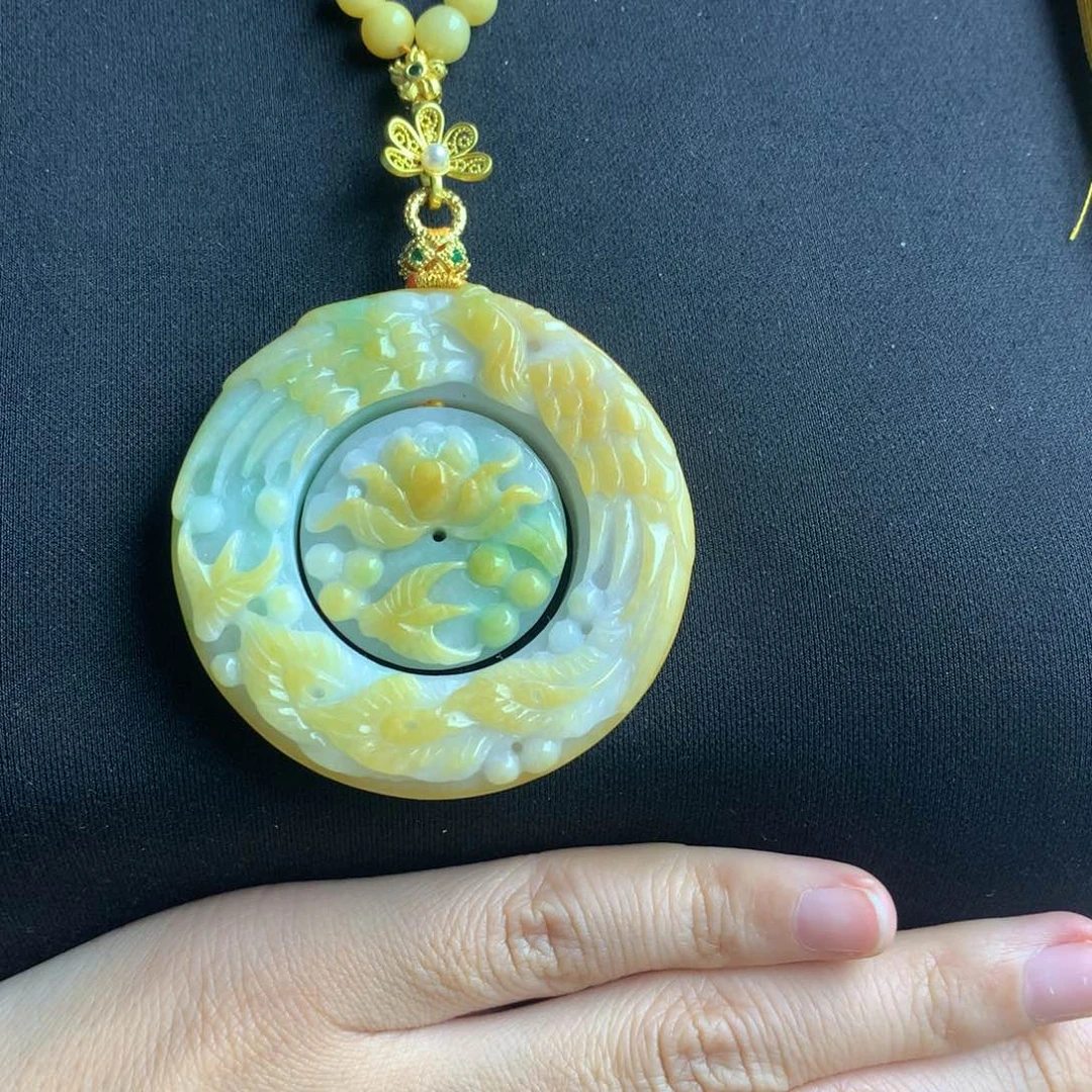 翡翠颈饰未镶嵌我