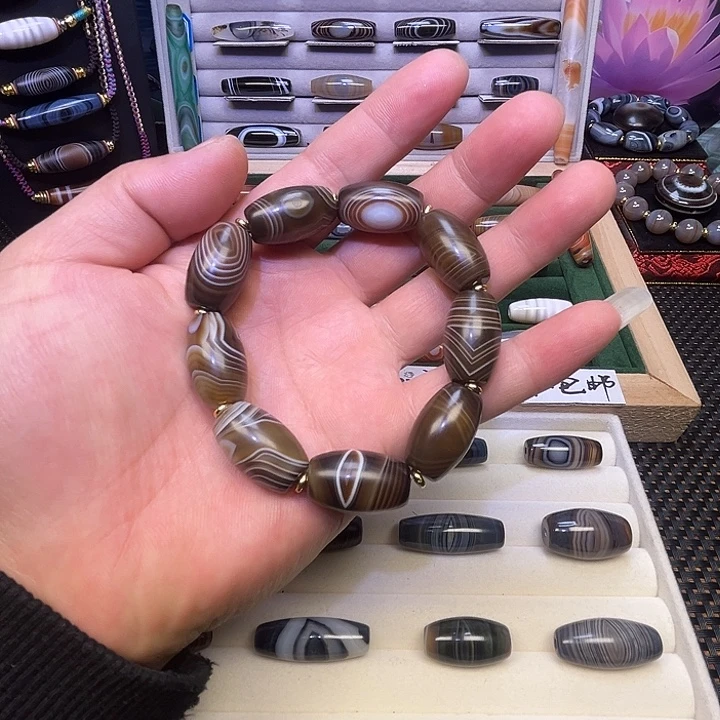 玛瑙/玉髓未镶嵌吊坠(赠链)