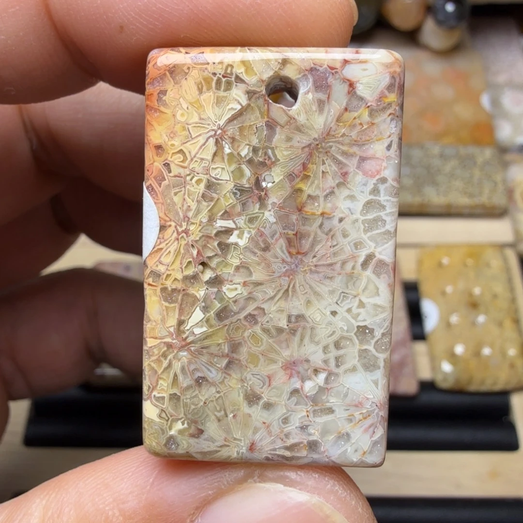 硅化玉未镶嵌纯天然色有机玉石保真色