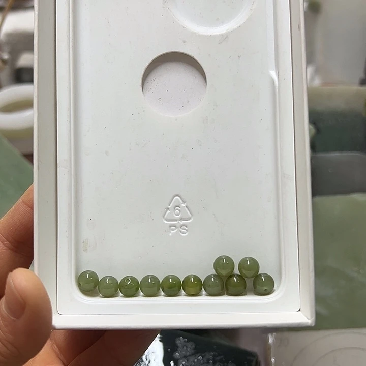和田玉（糖玉）手镯未镶嵌花**趣