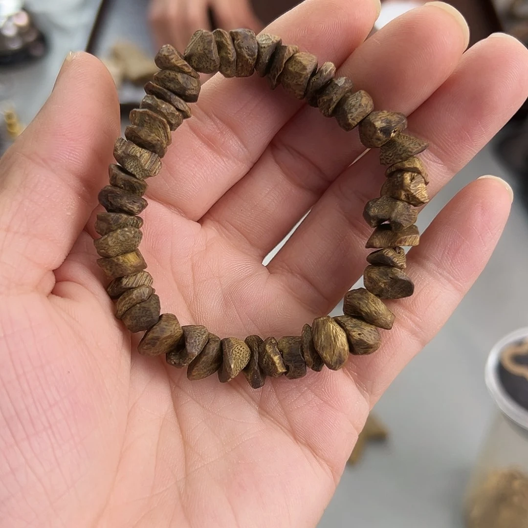 沉香沉香香囊禾****余海南白棋碎银子单圈沉水福利款