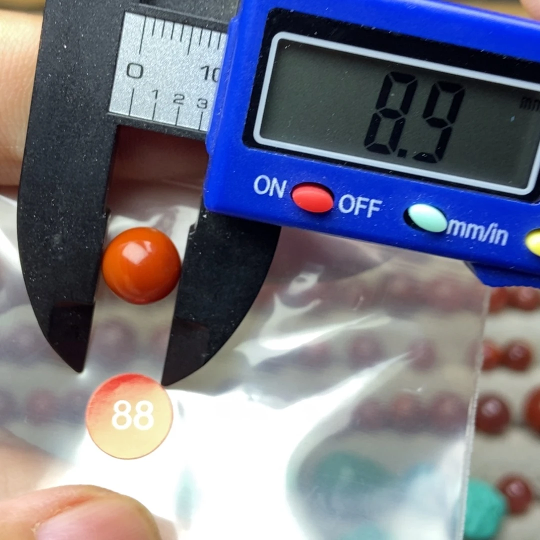南红玛瑙未镶嵌南红玛瑙有瑕疵