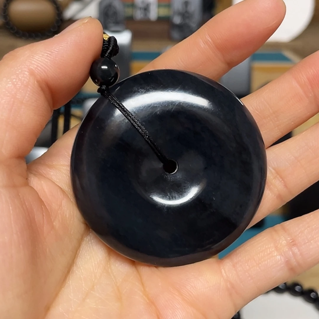 【闪购商品】和田玉（墨玉）未镶嵌吊坠(不含链)特价毛孔