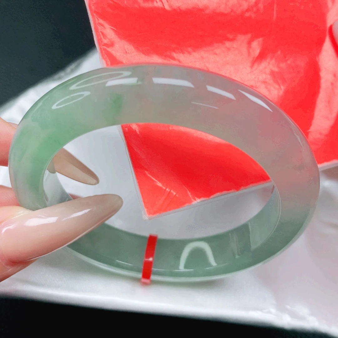 翡翠未镶嵌手镯52.53