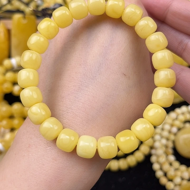 琥珀未镶嵌颈饰琥珀