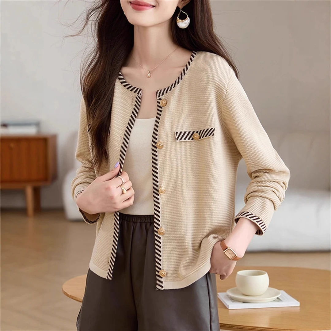 大码胖MM小香风撞色针织开衫女装秋季新款高级感气质显瘦毛衣外套