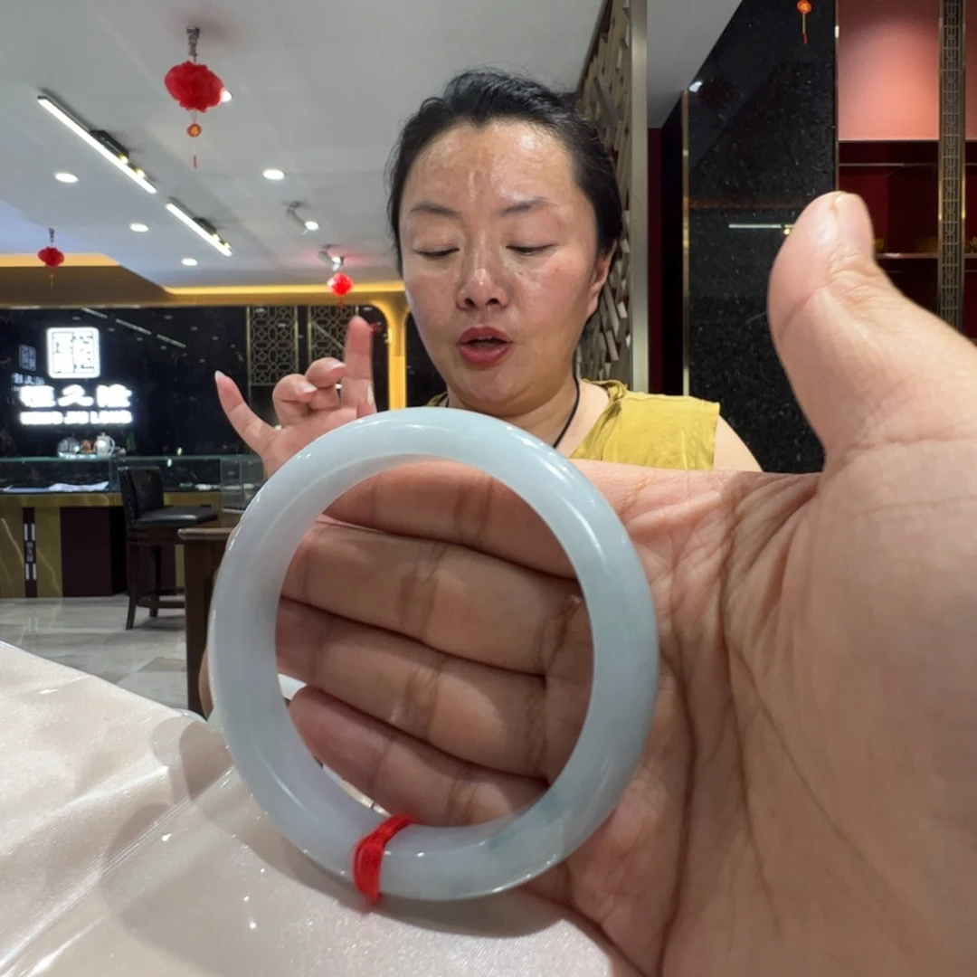 翡翠手镯未镶嵌小****）飘花60.6
