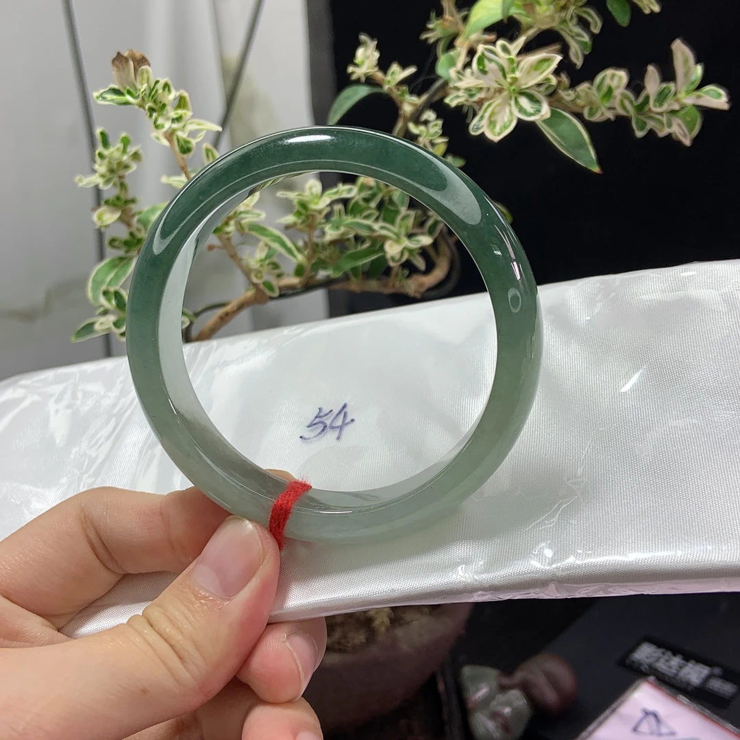 0815号缅甸天然A货翡翠54-55圈口半山水湖水绿正圈手镯