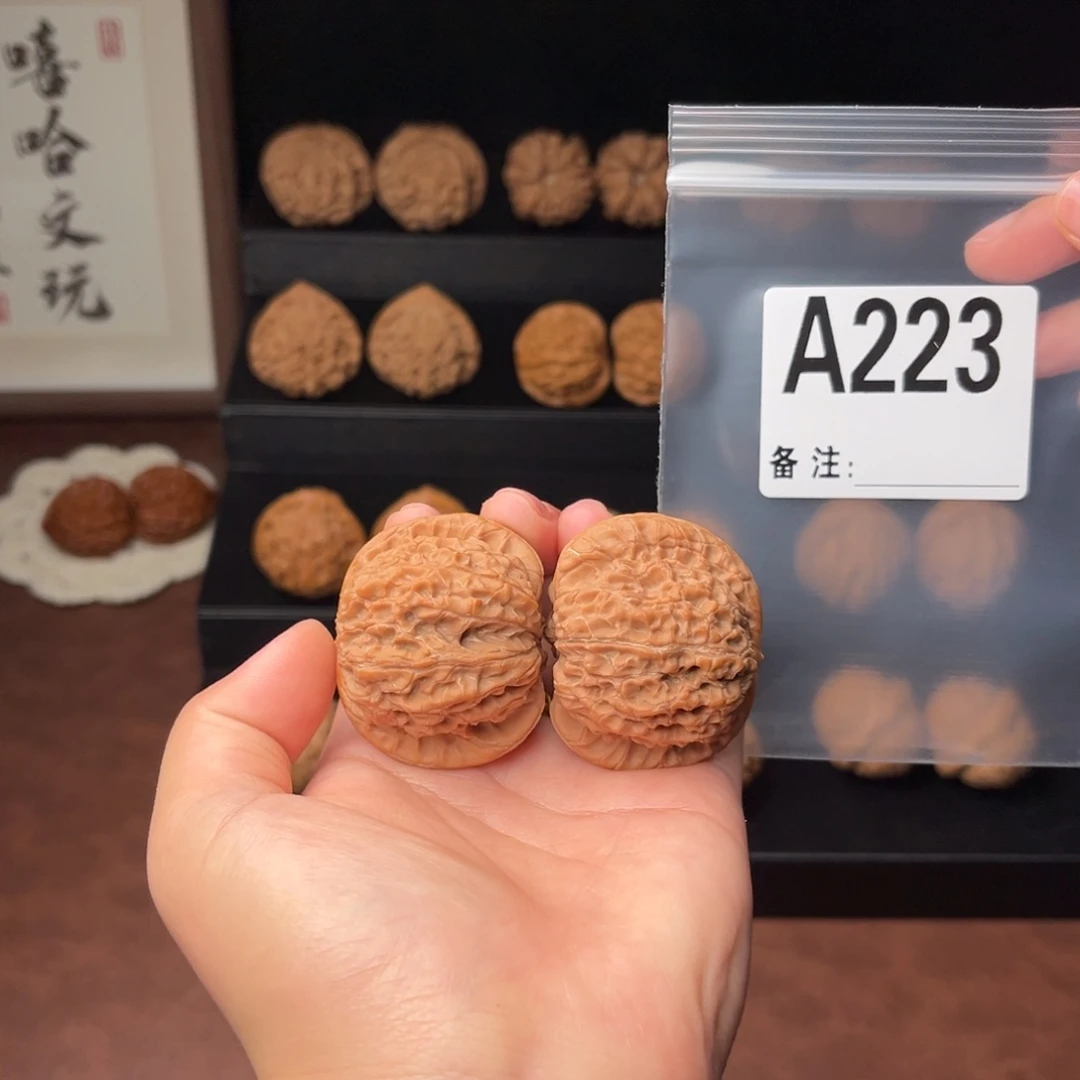 吊坠文玩核桃血麒麟45