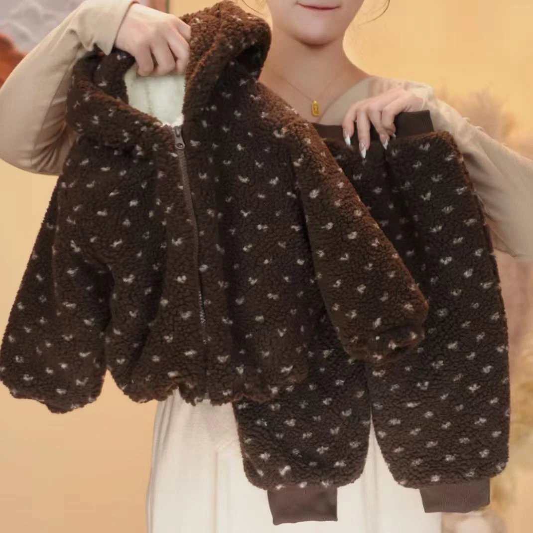 儿童超厚实羊羔毛连帽外套冬装新款宝宝满天星保暖家居服两件套