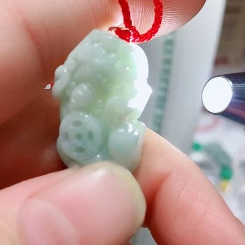 颈饰未镶嵌翡翠天然缅甸翡翠A货吊坠