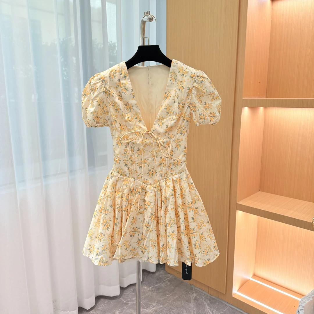《猪猪出品》2025春夏上新黄色花朵青春连衣裙586
