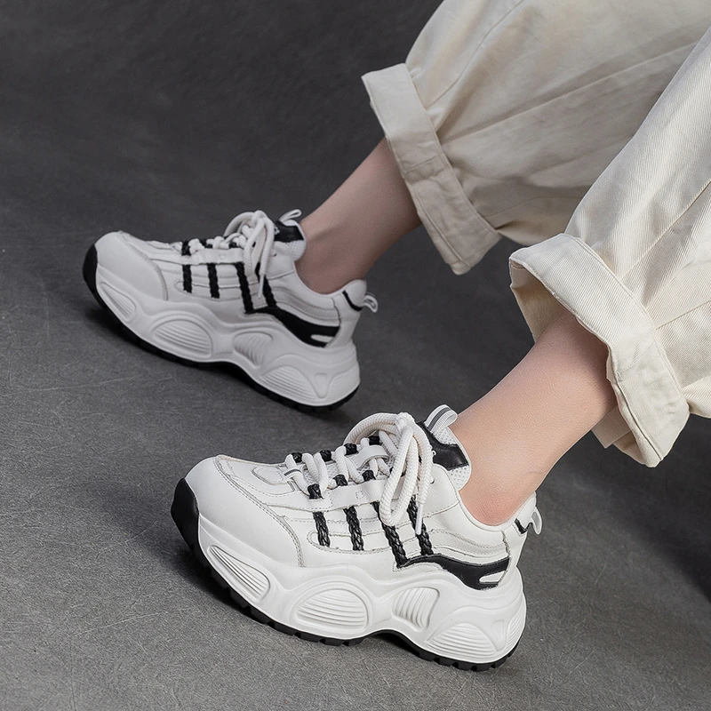 时尚新款老爹鞋女厚底轻便2025秋季百搭休闲运动鞋松糕真皮小白鞋